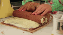Patterned Cake Roll GIF - Diy Dessert Cake GIFs