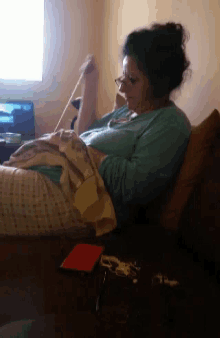 Mommy Sewing GIF - Mommy Sewing Chill GIFs