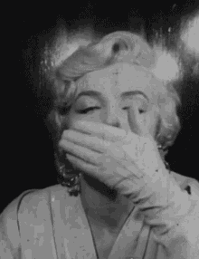 Marilyn Monroe Mua GIF - Marilyn Monroe Mua Love You GIFs