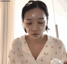 김채원 세수 GIF - 김채원 세수 Washing Face GIFs