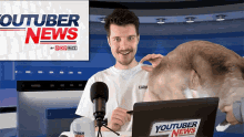 petting benedict townsend youtuber news cat kitty