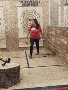 Dont Mess With Me Throwing Axes GIF - Dont Mess With Me Throwing Axes Be Afraid GIFs