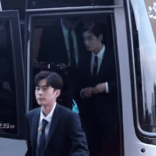 Eunwoo Cha Eunwoo GIF - Eunwoo Cha Eunwoo Eunwoo Walk - Discover & Share  GIFs