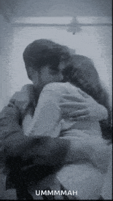 Couple Hugs GIF - Couple Hugs Boy Hugging Girl GIFs