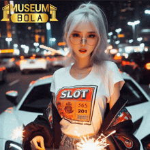 a woman wearing a shirt that says slot 365 201