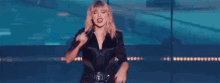 Taylor Swift I Cant Hear You GIF - Taylor Swift I Cant Hear You Louder GIFs