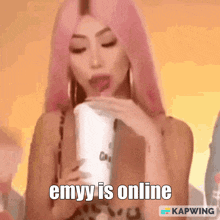 Emyy Online GIF - Emyy Online Sassy GIFs