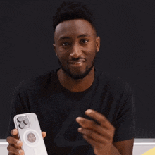 Thumbs Up Marques Brownlee GIF - Thumbs Up Marques Brownlee Mkbhd GIFs