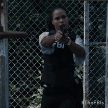 Hands Up Sheryll Barnes GIF - Hands Up Sheryll Barnes Fbi Most Wanted GIFs