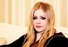 Avril Lavigne Smile GIF - Avril Lavigne Smile Smirk GIFs