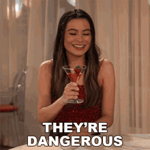 Theyre Dangerous Carly Shay GIF - Theyre Dangerous Carly Shay Icarly GIFs