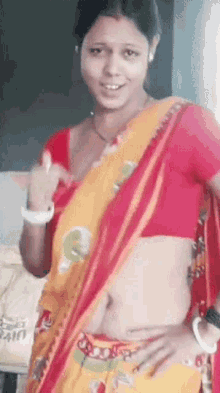 Indian Aunty GIF - Indian Aunty GIFs