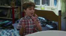 Max Waves Hand GIF - Fuller House Max Bad Smell GIFs