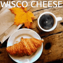 Wisco Vaughn Chat GIF - Wisco Vaughn Chat Croissant GIFs