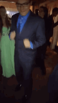 Holo Dance Party GIF - Holo Dance Party Dancing GIFs