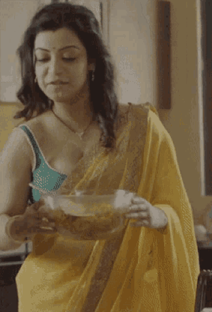 Why So Hot? Monalisa keeps it messy in a saree, see pictures