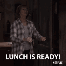 Lunch Is Ready Come Eat GIF - Lunch Is Ready Come Eat Whos Hungry GIFs