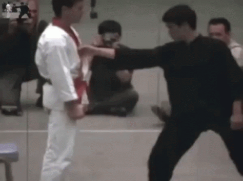 One Inch Punch Bruce Lee GIF - One Inch Punch Bruce Lee Fight - Discover &  Share GIFs
