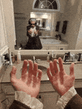 Dirty Dirty Hands GIF - Dirty Dirty Hands Benjammins GIFs