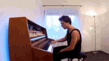Peter Buka Piano GIF - Peter Buka Piano Play GIFs