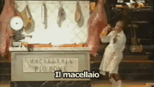 Macellaio Pazzo Pio Bove Giorgio Panariello GIF - Butcher Mad Pio Bove GIFs