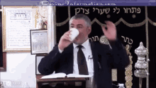 Yosef Mizrachi Rabbi Mizrachi GIF - Yosef Mizrachi Rabbi Mizrachi Rabbi Laughing GIFs