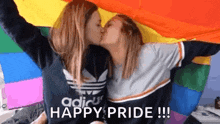 holly and paige paige and holly holly earith paige howard kiss