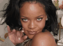 Investcritiques Rihanna GIF - Investcritiques Rihanna GIFs