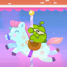 Scared Of The Carousel Om Nom GIF - Scared Of The Carousel Om Nom Cut The Rope GIFs