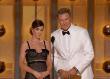 Will Ferrell Kristen Wiig GIF - Will Ferrell Kristen Wiig Golden Globes GIFs