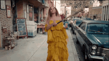 Beyonce Lemonade GIF - Beyonce Lemonade Hold Up GIFs