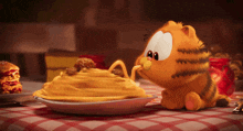 Garfield Spaghetti GIF - Garfield Spaghetti Pasta GIFs