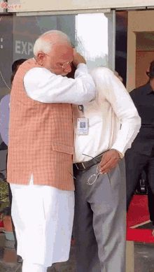 Chandrayaan2 Modi Consoling GIF