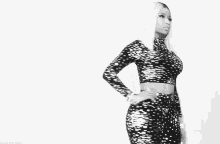 Nicki Minaj Modelling GIF - Nicki Minaj Modelling Bag GIFs