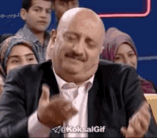 Masoud Roshan Pajooh Clapping GIF - Masoud Roshan Pajooh Clapping Clap GIFs