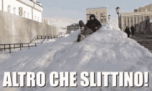 Neve Nevica Nevicata Nevicando Nevica Italia Slitta Slittino Scivolo Scivolare Scivolata Scivola GIF - Snow Snowing Snow In Southern Italy GIFs