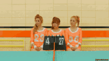 오렌지캬라멜 탁구 까탈레나 뮤비 뮤직비디오 GIF - Ping Pong Catallena Orange Caramel GIFs