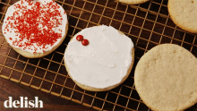 Rolo Ornament Cookies GIF - Rolo Ornament Cookies GIFs
