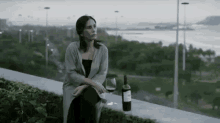 Eu Plena Tomando Um Vinho Vinhozinho Gloria Pires Varanda Sacada Pensativa Pensando Tv Globo GIF - Thinking Wine Tvglobo GIFs