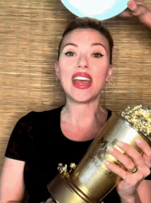 Scarlett Johansson Awards GIF - Scarlett Johansson Awards Funny GIFs