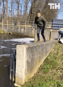 Fall Down This Is Happening GIF - Fall Down This Is Happening Epic Fail GIFs