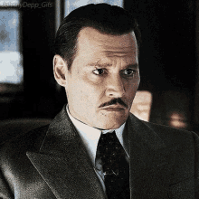 Murder On The Orient Express Johnny Depp GIF - Murder On The Orient Express Johnny Depp Edward Ratchett GIFs