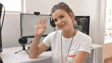 Waving Hey There GIF - Waving Hey There Bye GIFs
