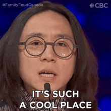 It'S Such A Cool Place Family Feud Canada GIF - It'S Such A Cool Place Family Feud Canada What A Place GIFs