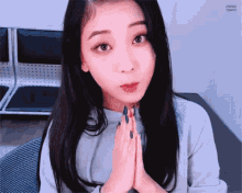 Clapping Crystal Clear GIF - Clapping Crystal Clear Seungyeon GIFs