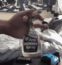 Anti Horni Spray GIF - Anti Horni Spray GIFs