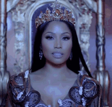 Nicki Minaj Queen GIF - Nicki Minaj Queen Crown GIFs