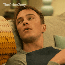 Wait A Minute The Other Zoey GIF - Wait A Minute The Other Zoey Wait A Second GIFs