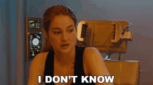 I Dont Know Shailene Woodley GIF - I Dont Know Shailene Woodley Tris GIFs