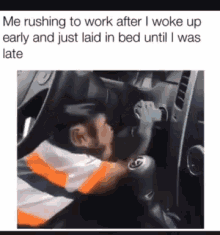 Running Late In A Hurry GIF - Running Late In A Hurry Went Back To Bed GIFs